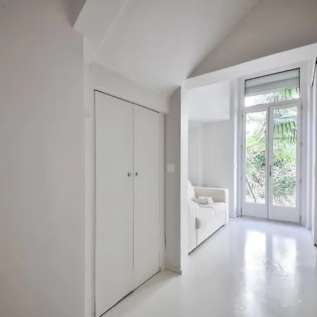 Apartment Appart 6pers # 2 Bedrooms # Pereire # 17 Paris